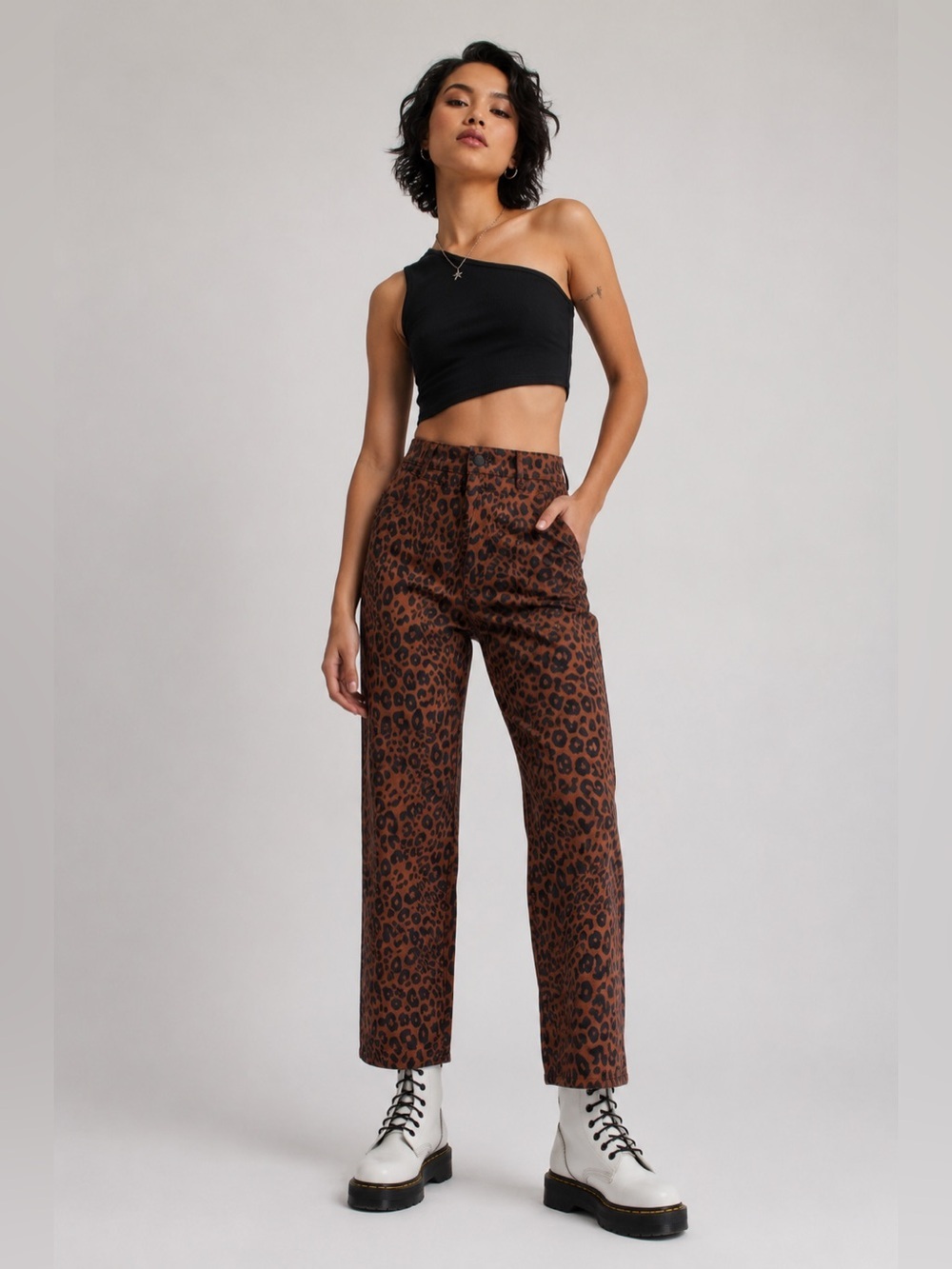 Sanctuary Leopard Print Straight Leg Pants Small